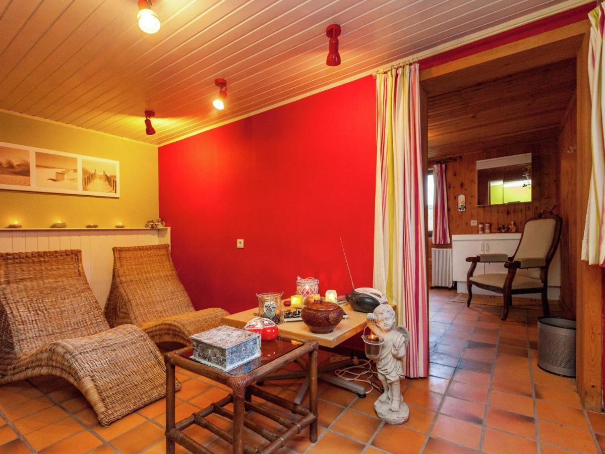 Charming Holiday Home In Malmedy With Sauna Szoba fotó
